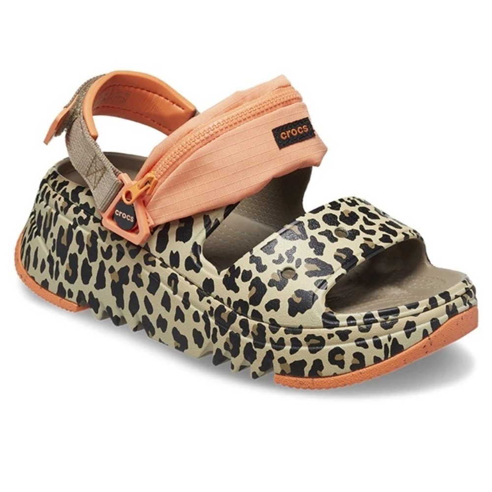 CROCS Hiker Xscape Clog Animal Leopard Print Sandals Womens 7 zippered pouch